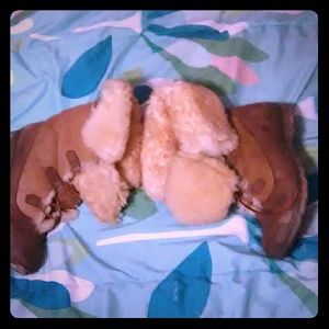 Leather winter boats.